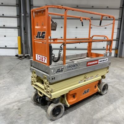*2013 JLG 1930ES*