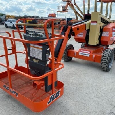 *2017 JLG 340AJ*