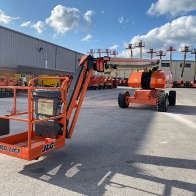 *2018 JLG 860SJ*