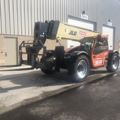 *2019 JLG 1055*